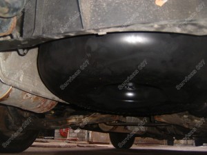 Išorinis vietoje atsarginio rato dujų balionas Ford Galaxy automobilyje