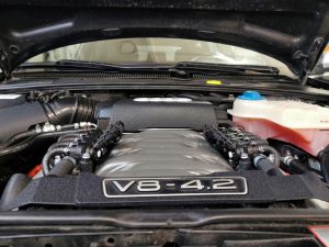Audi S4 4.2 V8 kuriai sumontuota dujų įranga Landi Renzo